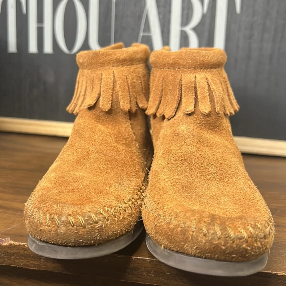 Girls Minnetonka Leather Suede Boots
